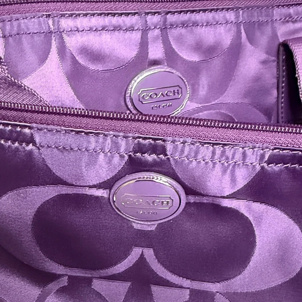 Coach Signature Travel Weekender Toe Bag Purple Signature Satin Tote - Picture 9 of 12